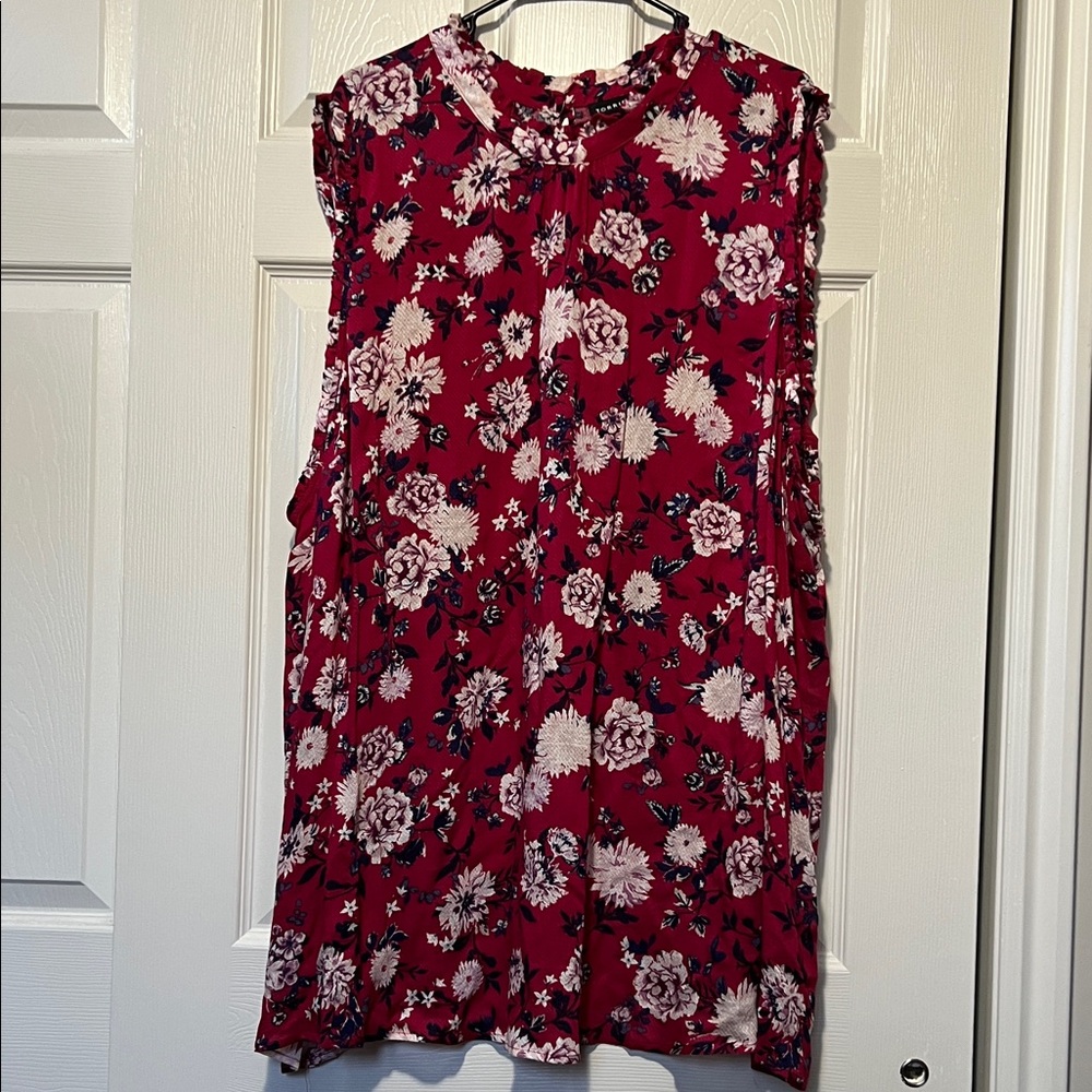 torrid Red and Navy Floral Sleeveless Blouse